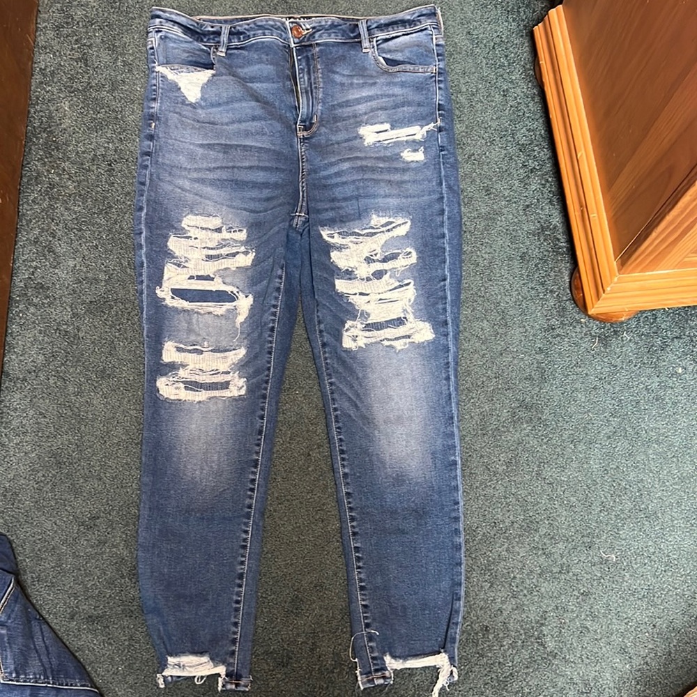 American Eagle Hi Rise Jeans